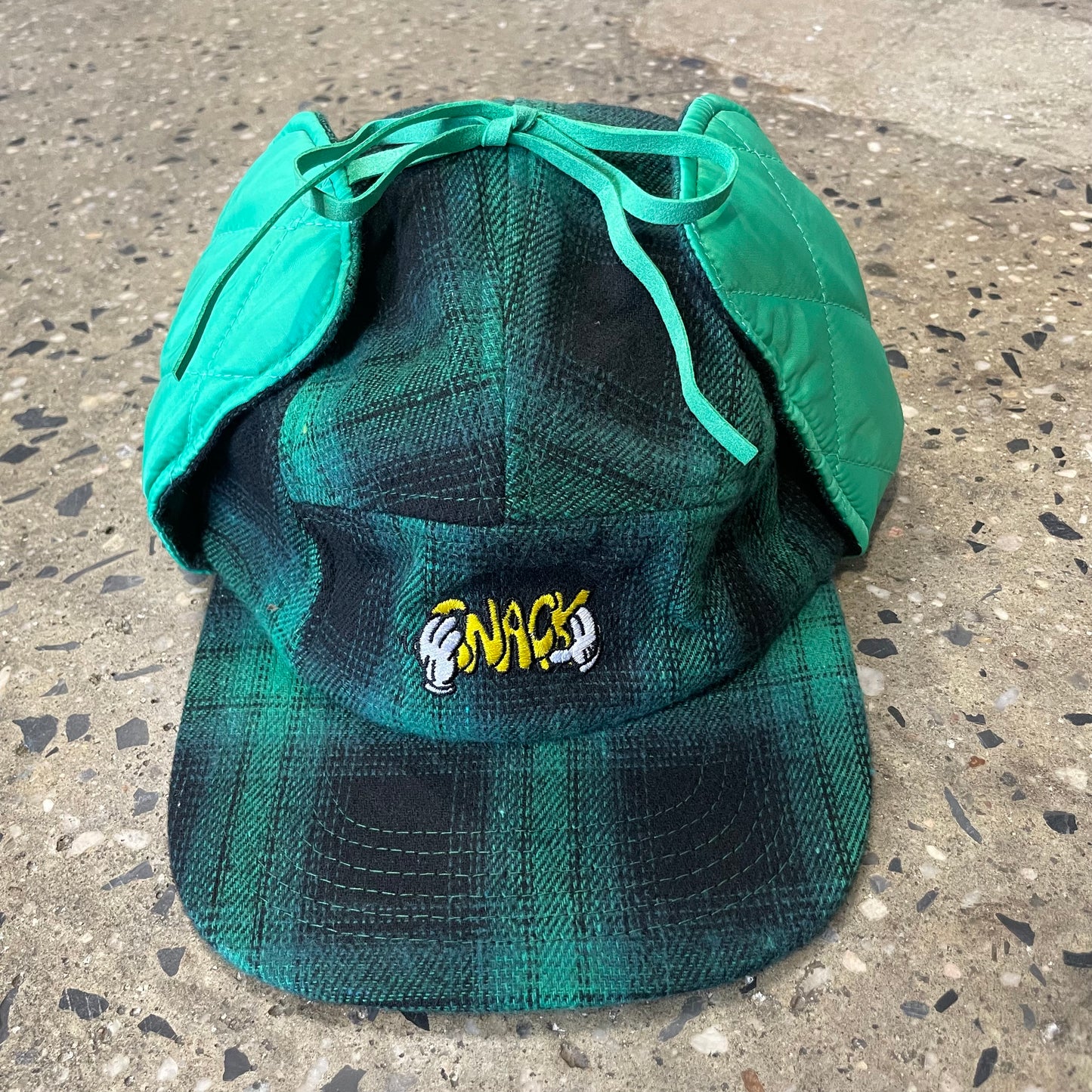 Snacks Good Hands Earflap Cap - Green Flannel