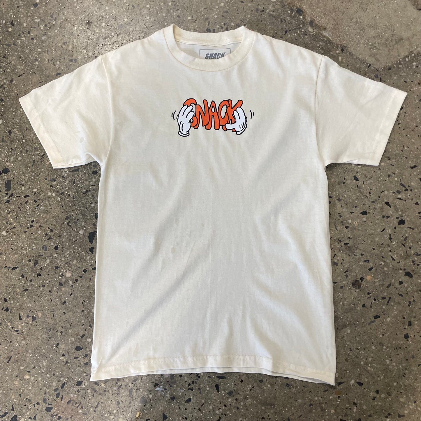 Snack Good Hands T-Shirt - Cream