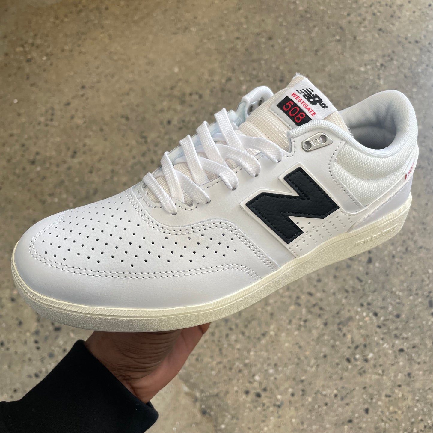 New Balance NM508 - White/Black