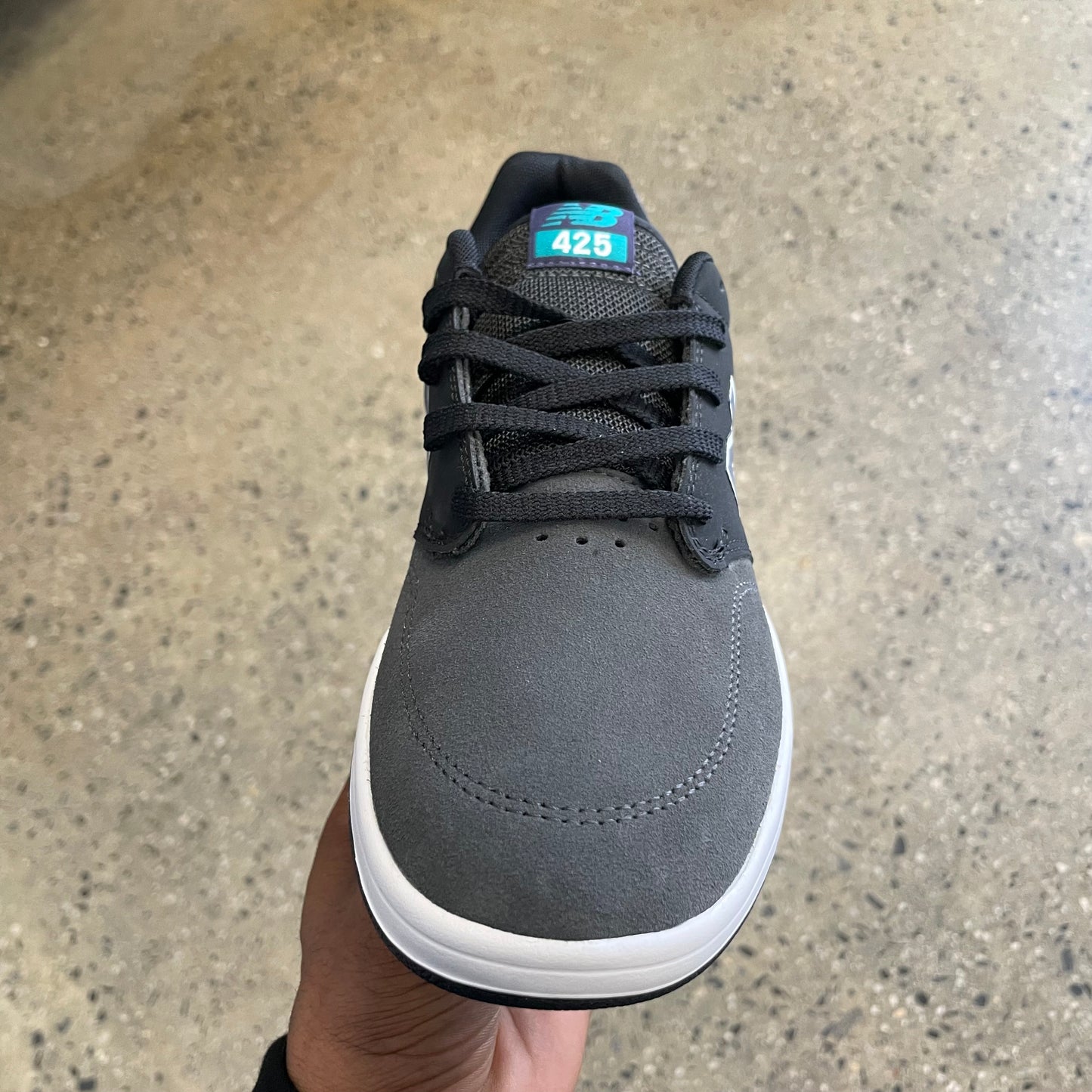 New Balance NM425 - Grey/Black