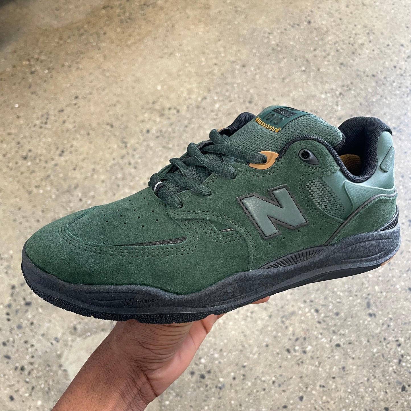 New Balance NM Tiago 1010 - Green/Black