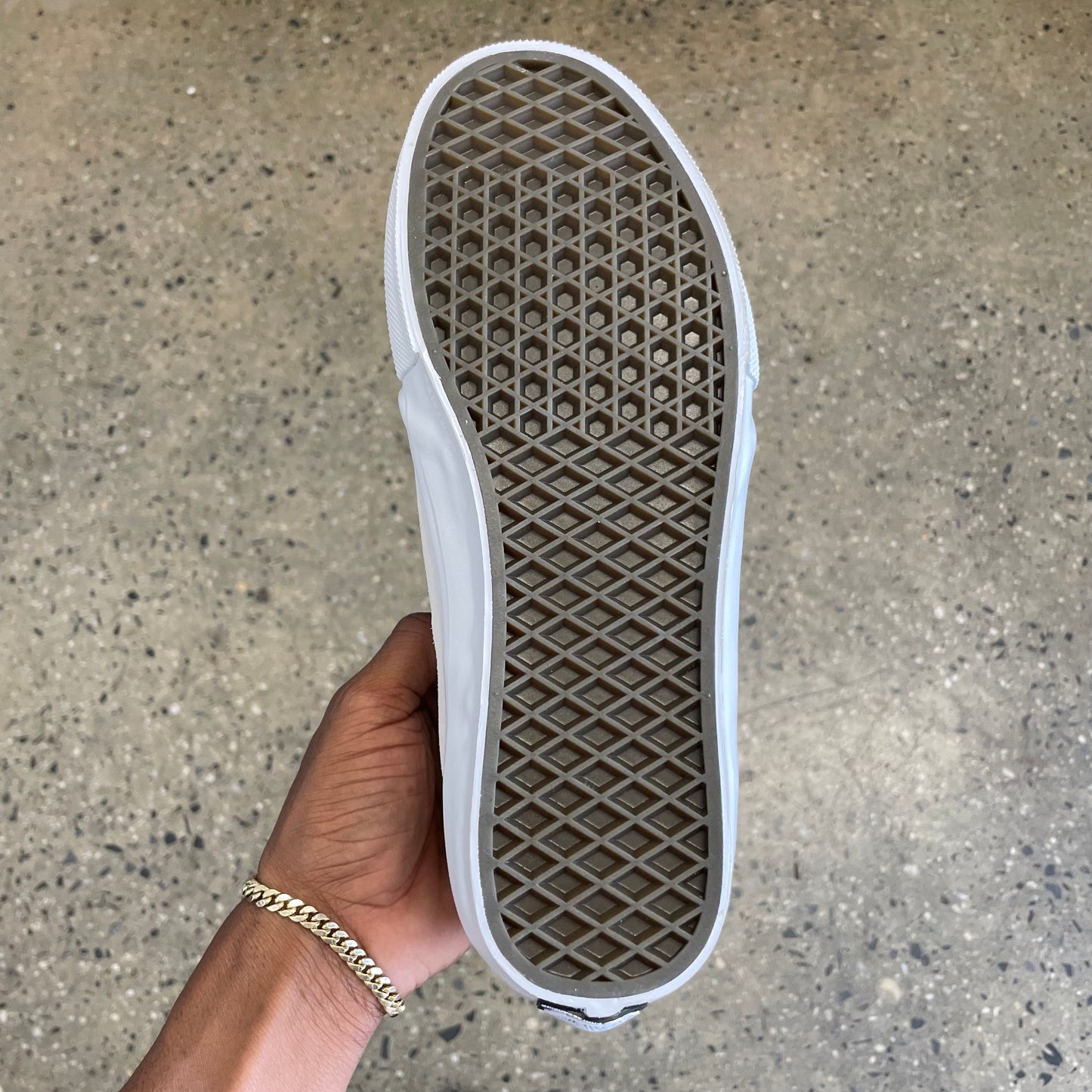 vans skate chukka vcu essential white