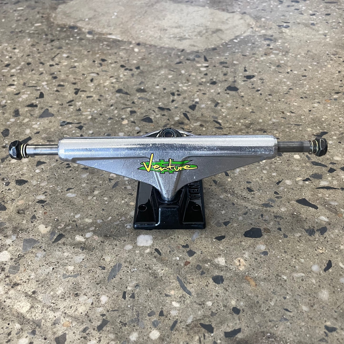 Venture Paid Team Edition Polished Trucks (Set of 2)