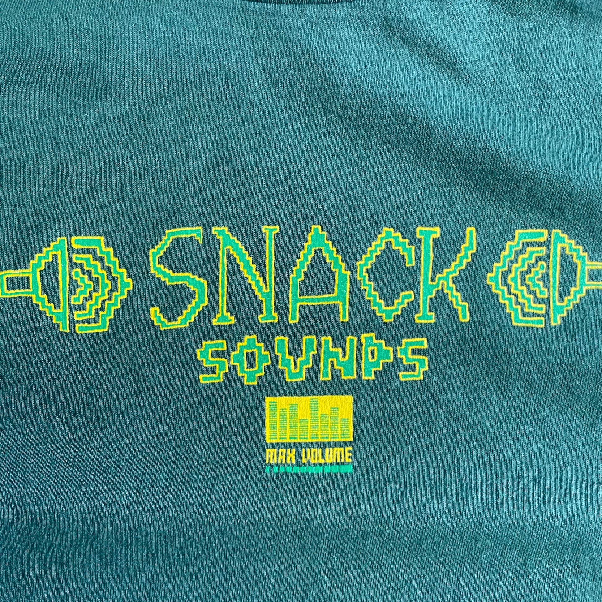 closeup of green Snack logo