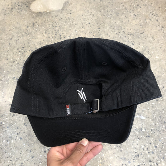 Back view of 5boro NY log hat in black