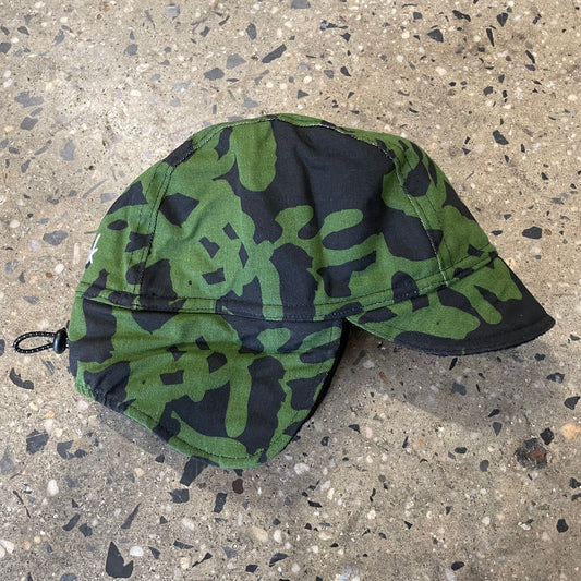 Snack Visionz Reversible Trapper Cap - Black/Leaf Camo