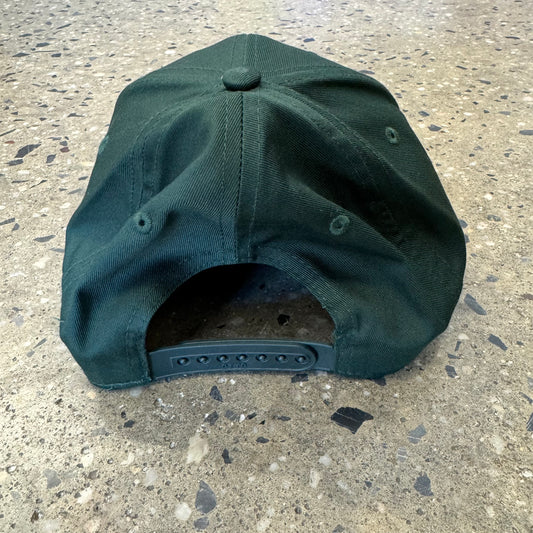 rear of six panel cap with snap closure