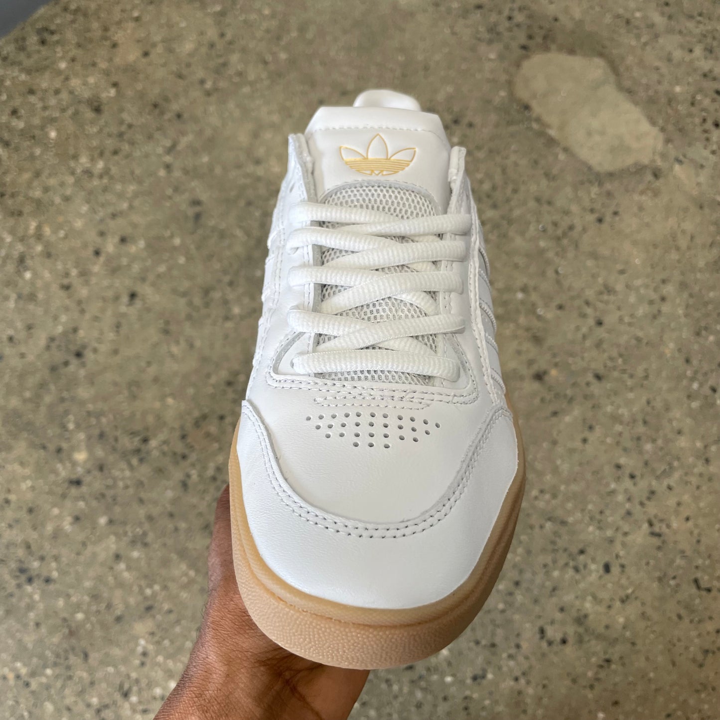 Adidas Tyshawn Low White / white / gum
