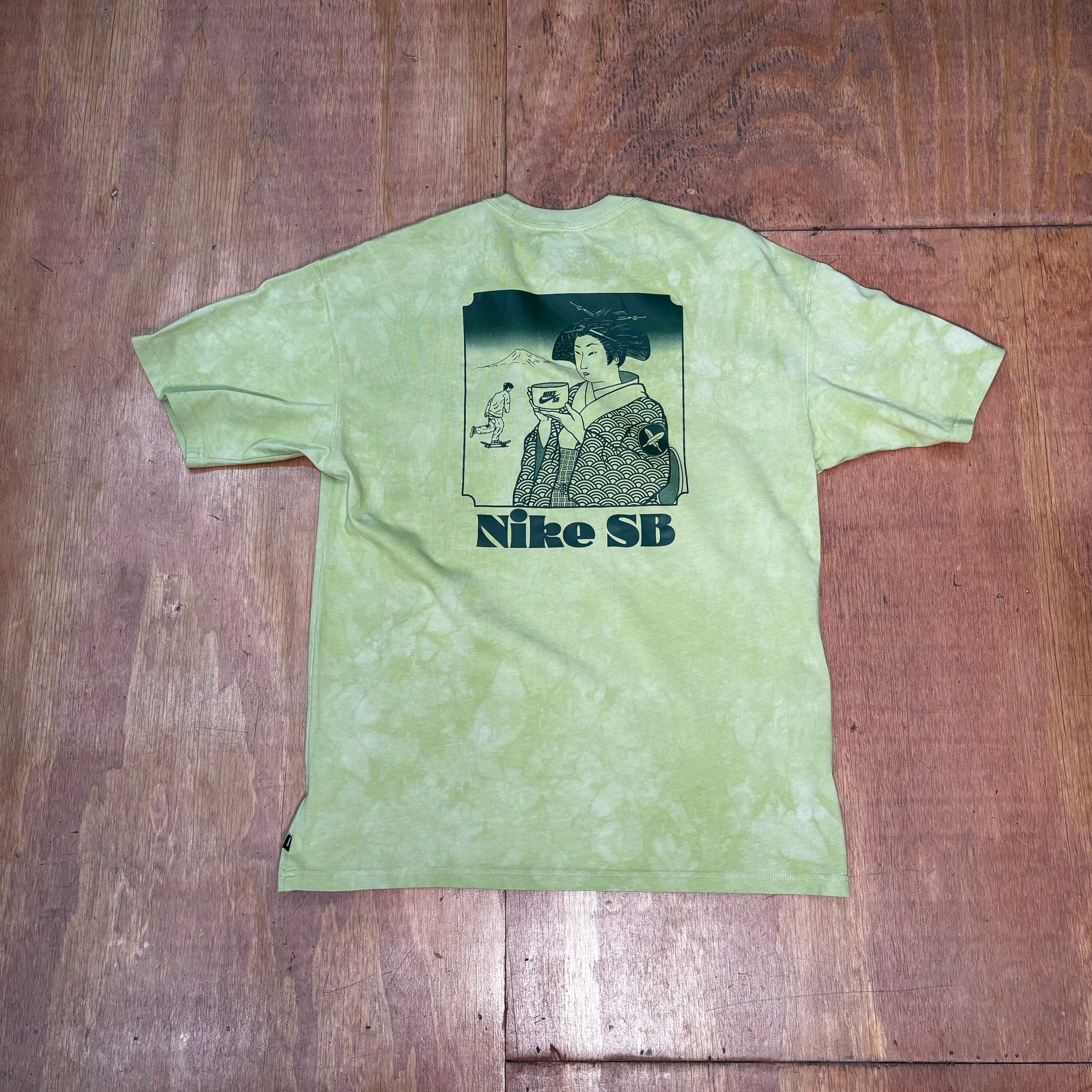 lightgreen acid wash t-shirt with print on back