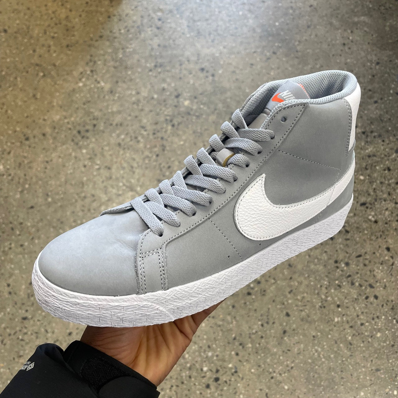 Nike blazer grey and white Clearance