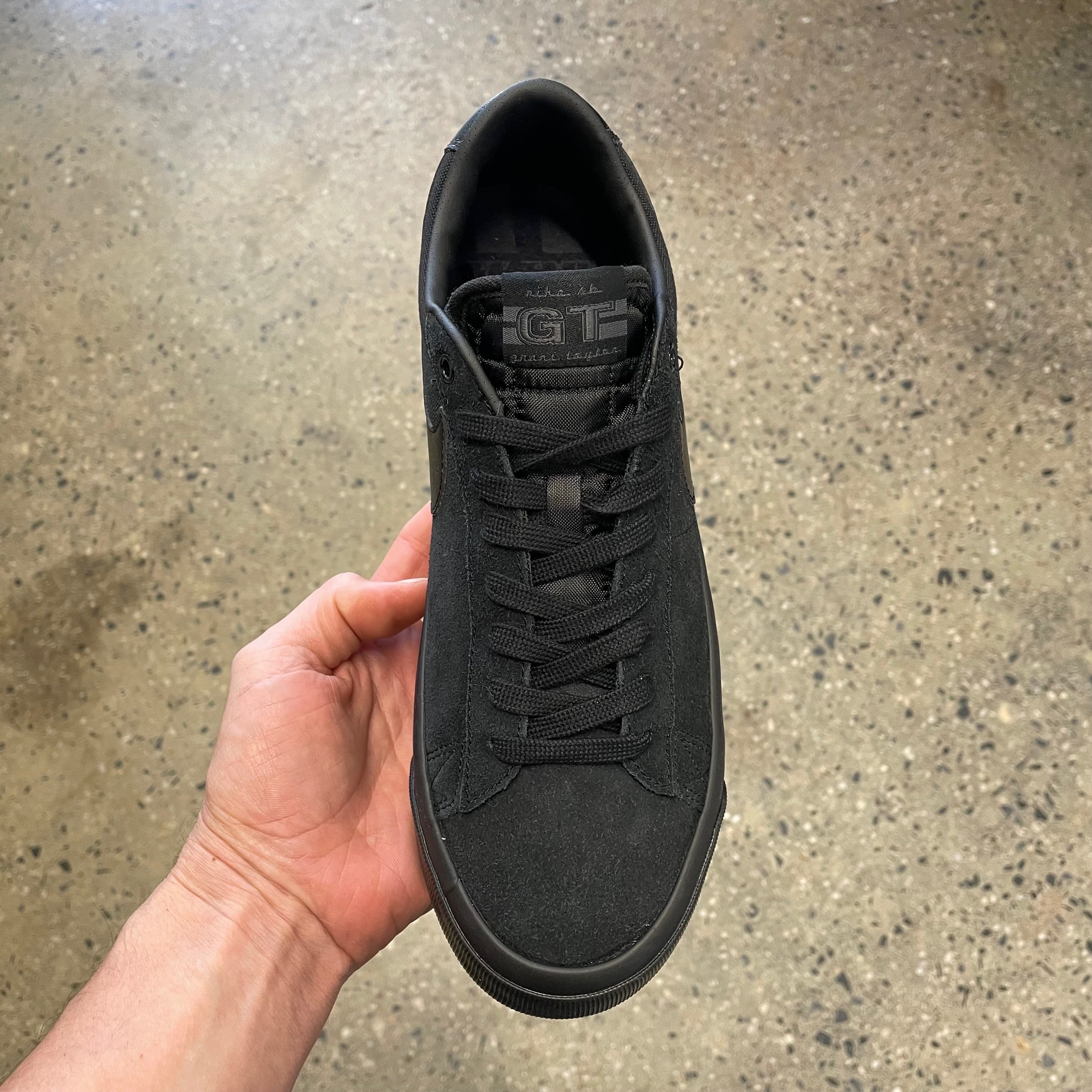 Nike sb black discount black