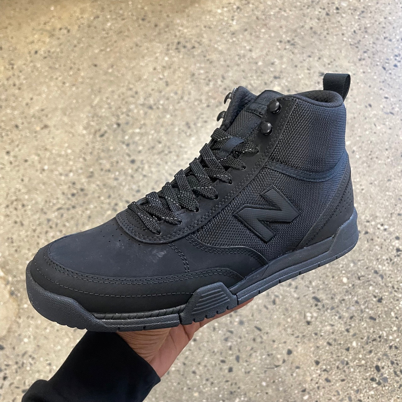 New Balance NM440 Trail - Black/Black